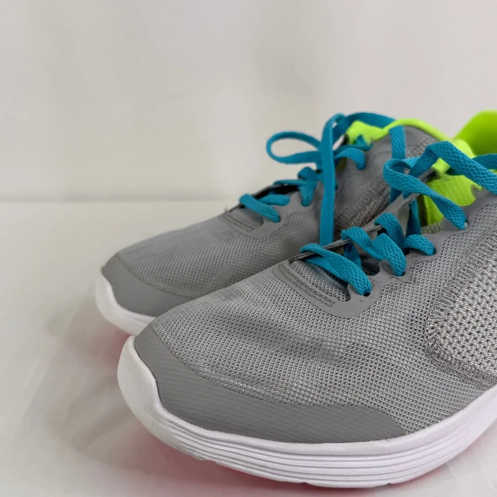 Nike Revolution 3 GS Kids Running Shoes Wolf Grey Pink 819416-064 Size 6.5Y‎